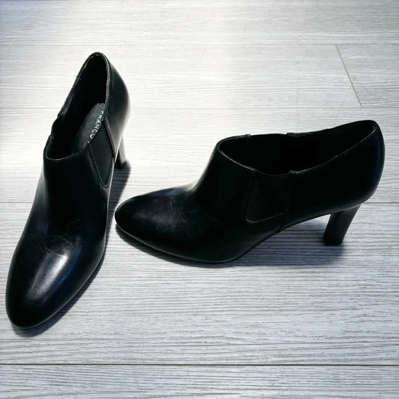 Franco Sarto Suri Chelsea Black Leather Ankle Booties size 8 - Picture 1 of 10